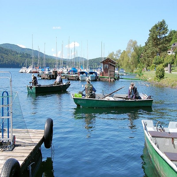 Angelboote auf dem Edersee